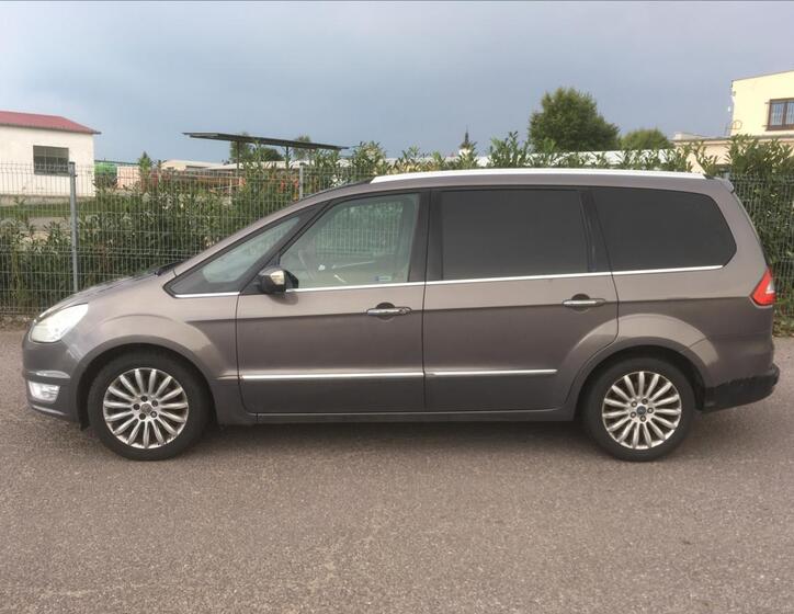 Ford Galaxy 5