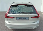 Volvo V90 8