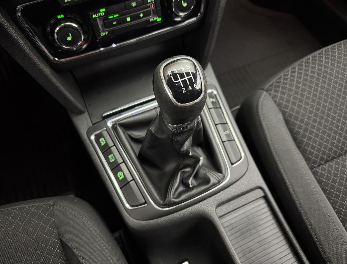 Škoda Superb Kombi 2,0 l 103 kw
