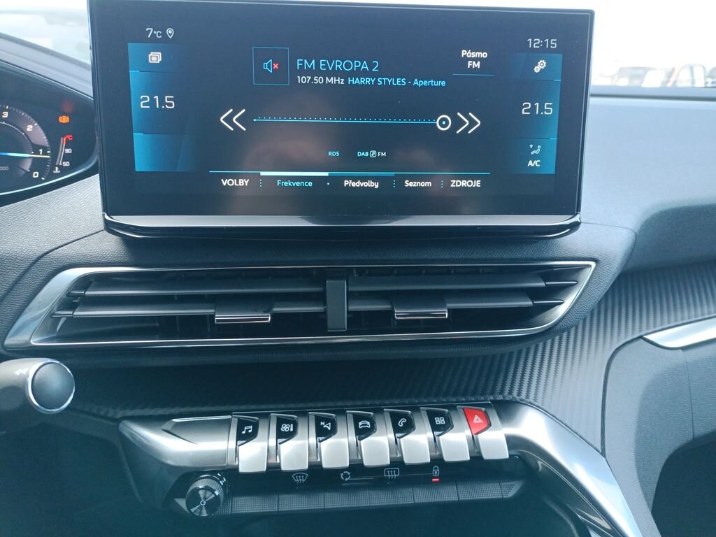 Peugeot 5008 SUV / Terénní 1,5 l 96 kw