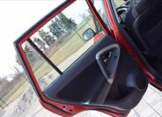 Toyota RAV4 SUV / Terénní 2,2 l 100 kw