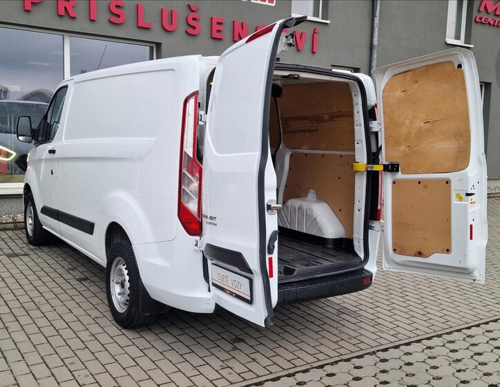 Ford Transit Custom Skříň 2,0 l 77 kw