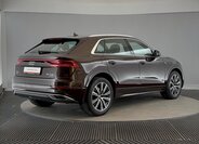 Audi Q8 SUV / Terénní 3,0 l 250 kw