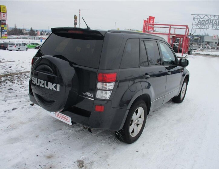 Suzuki Grand Vitara 7