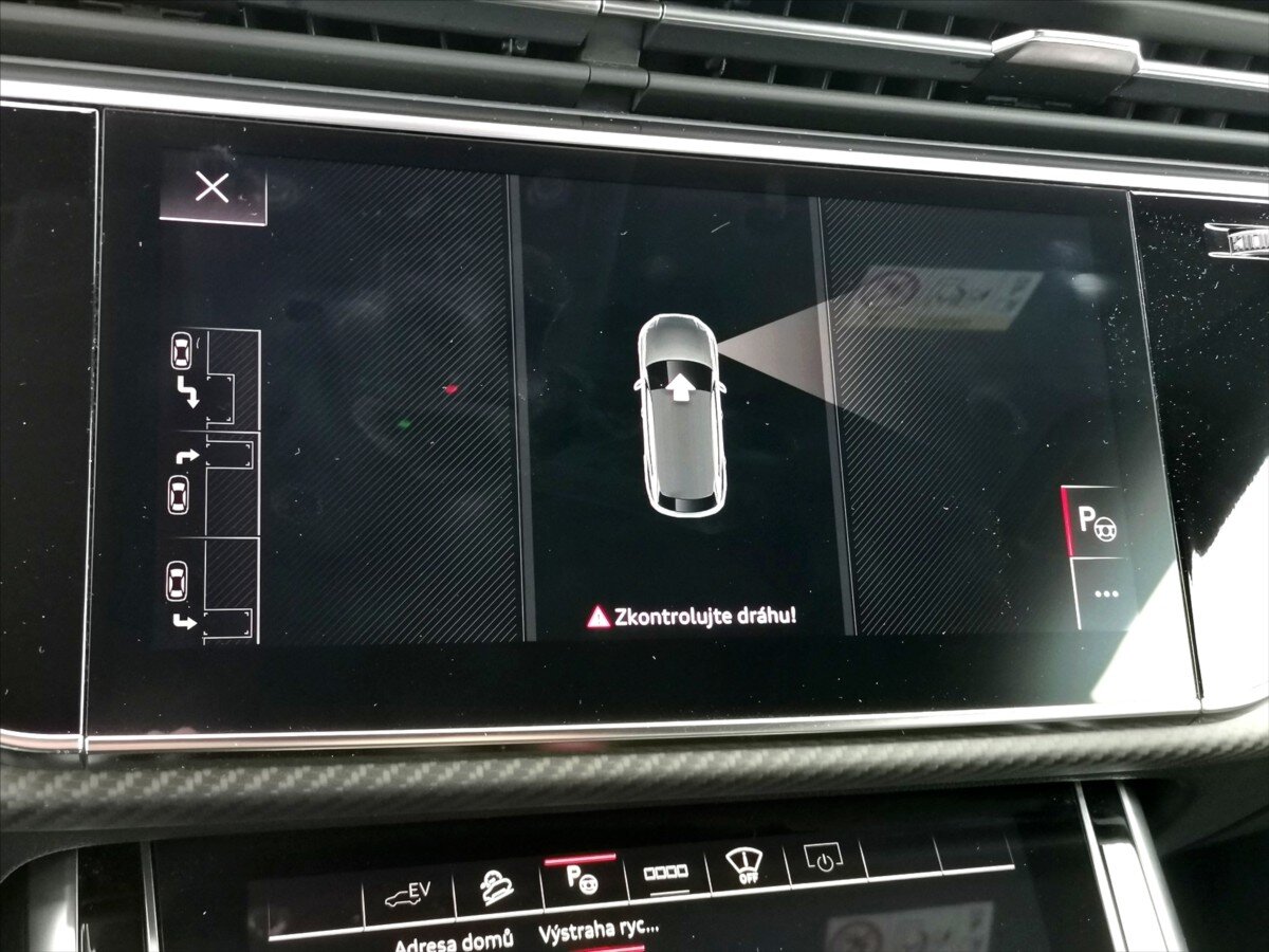 Audi Q8 SUV 3,0 l 250 kw