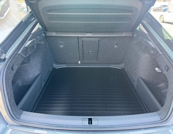 Škoda Octavia Sedan / Limuzína 1,5 l 110 kw