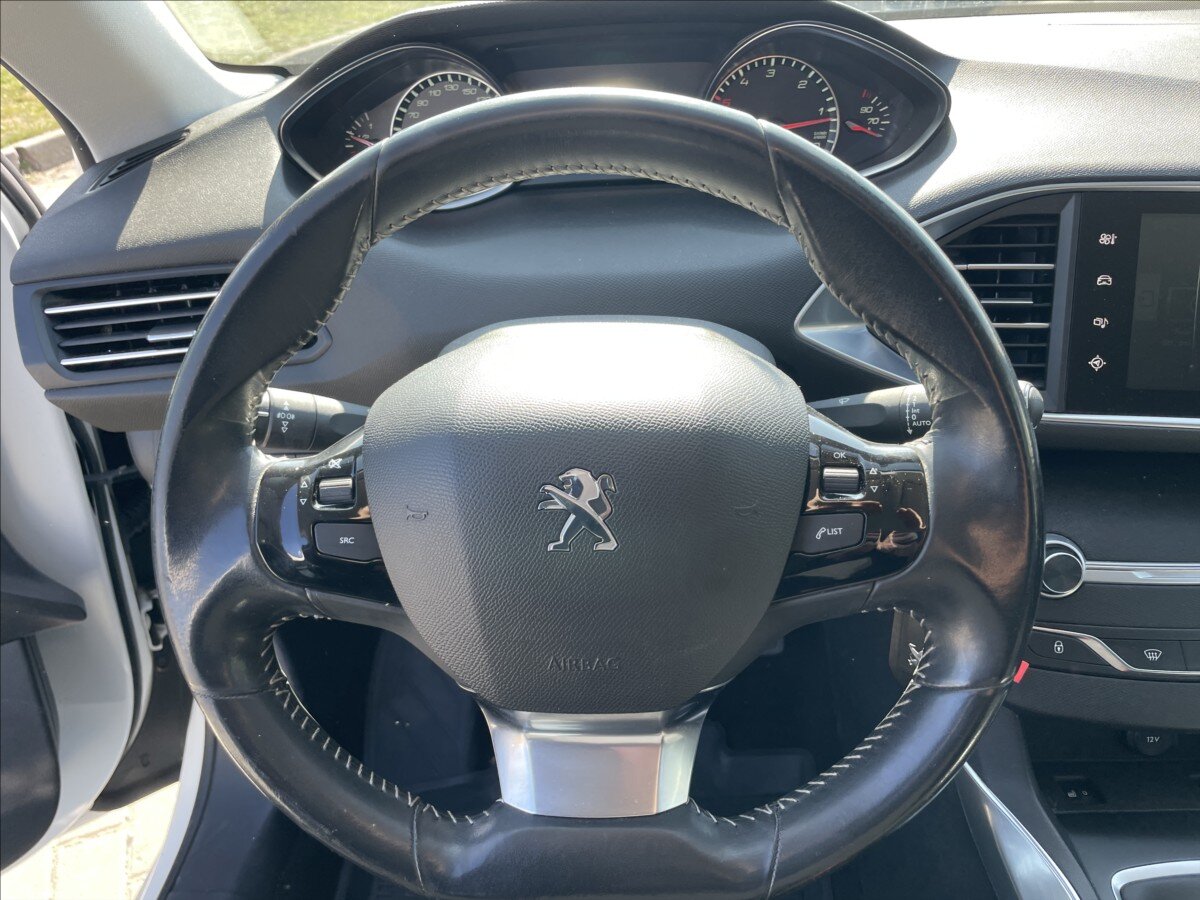 Peugeot 308 Kombi 1,6 l 88 kw