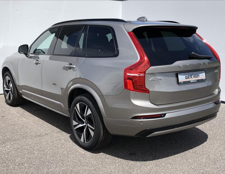 Volvo XC90 SUV / Terénní 2,0 l 173 kw