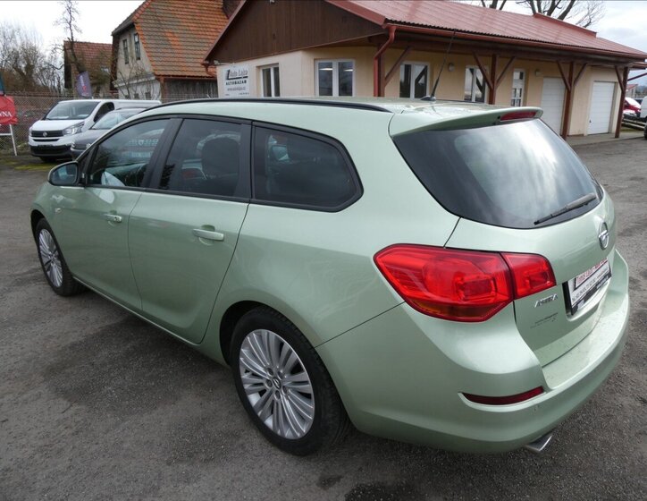 Opel Astra Kombi 1,4 l 88 kw