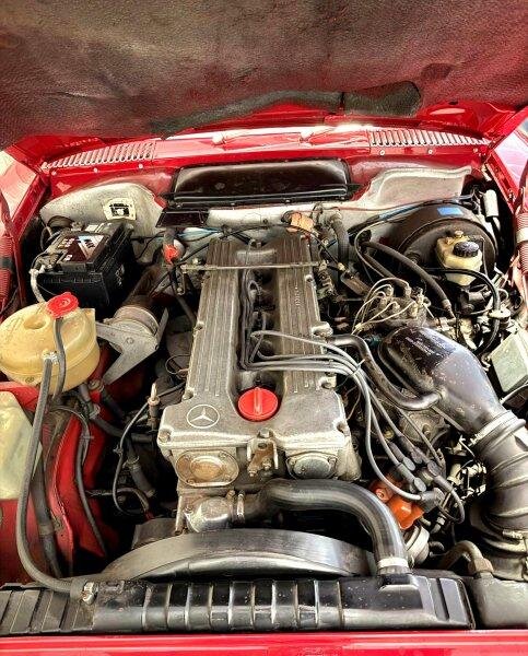 Mercedes-Benz SLC Kupé 0,0 136 kw