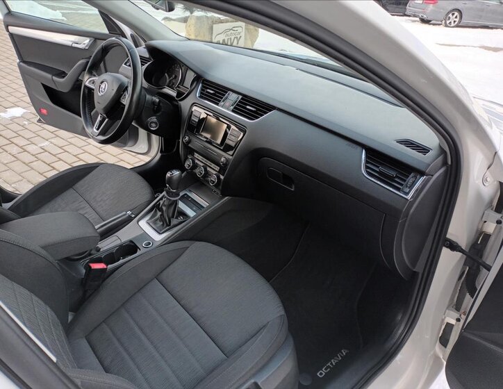 Škoda Octavia Kombi 2,0 l 110 kw