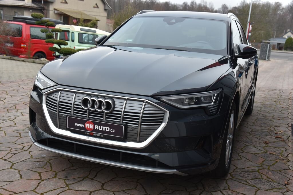 Audi e-tron SUV 0,0 300 kw