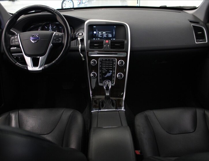 Volvo XC60 SUV / Terénní 2,4 l 162 kw