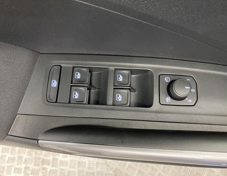 Škoda Fabia Hatchback 999,0 85 kw