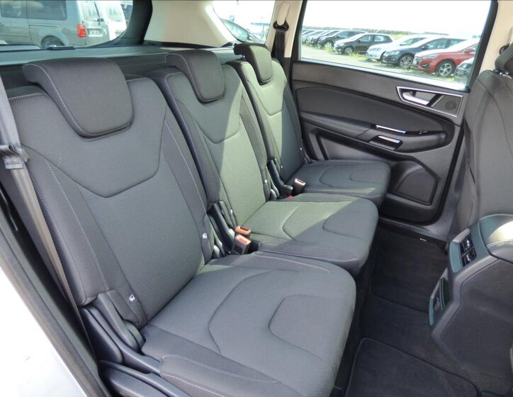 Ford S-MAX MPV 2,0 l 110 kw