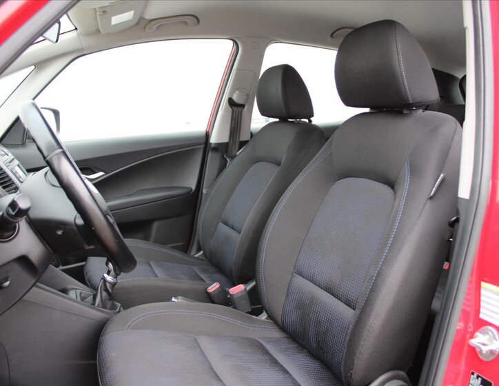 Hyundai ix20 MPV 1,4 l 66 kw