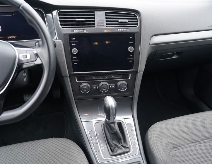 Volkswagen Golf Kombi 1,6 l 85 kw