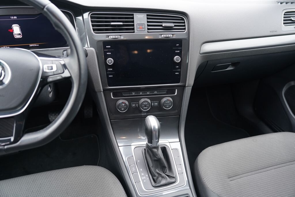 Volkswagen Golf Kombi 1,6 l 85 kw