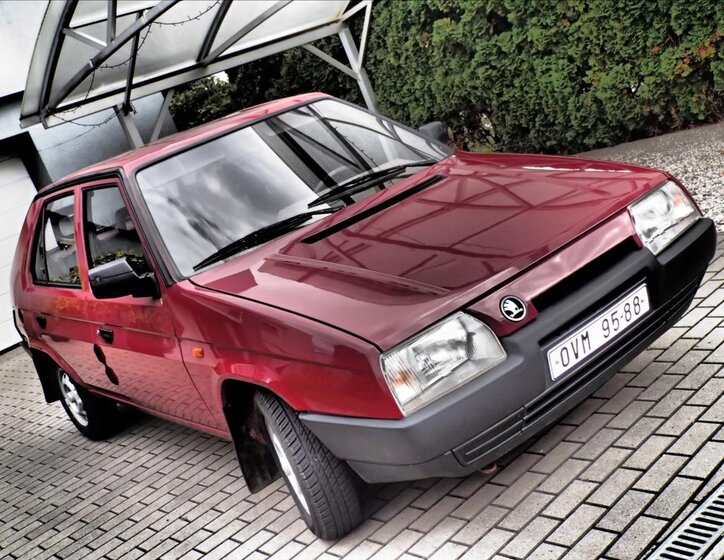 Škoda Favorit Hatchback 1,3 l 46 kw