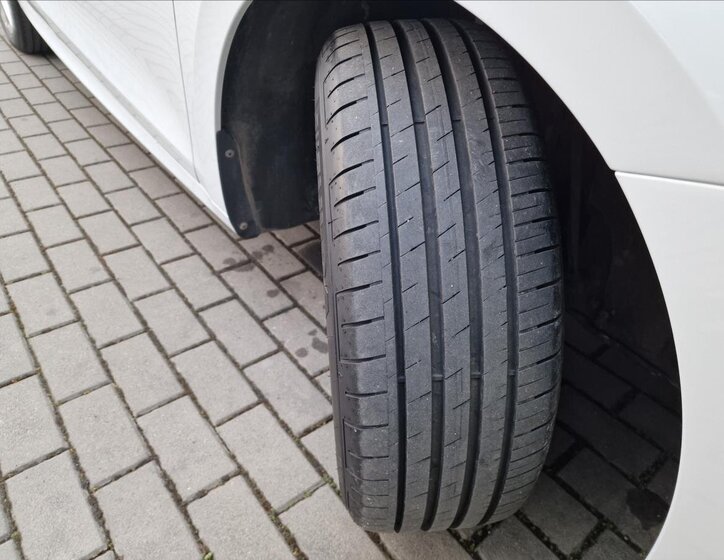 Škoda Octavia Kombi 2,0 l 85 kw