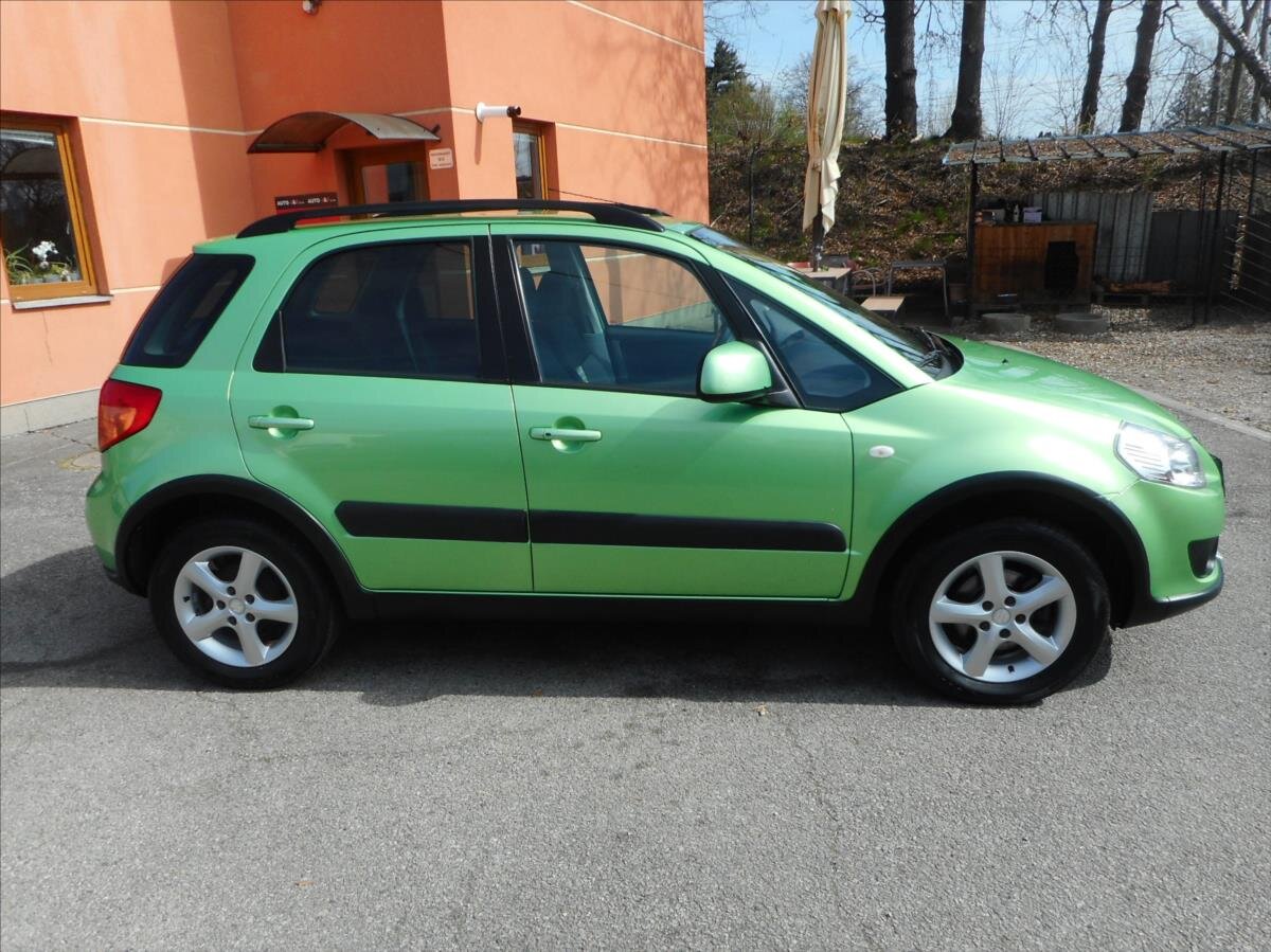 Suzuki SX4 Hatchback 1,6 l 79 kw