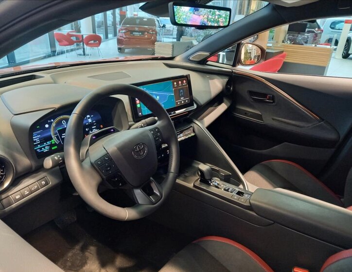 Toyota C-HR Hatchback 2,0 l 112 kw