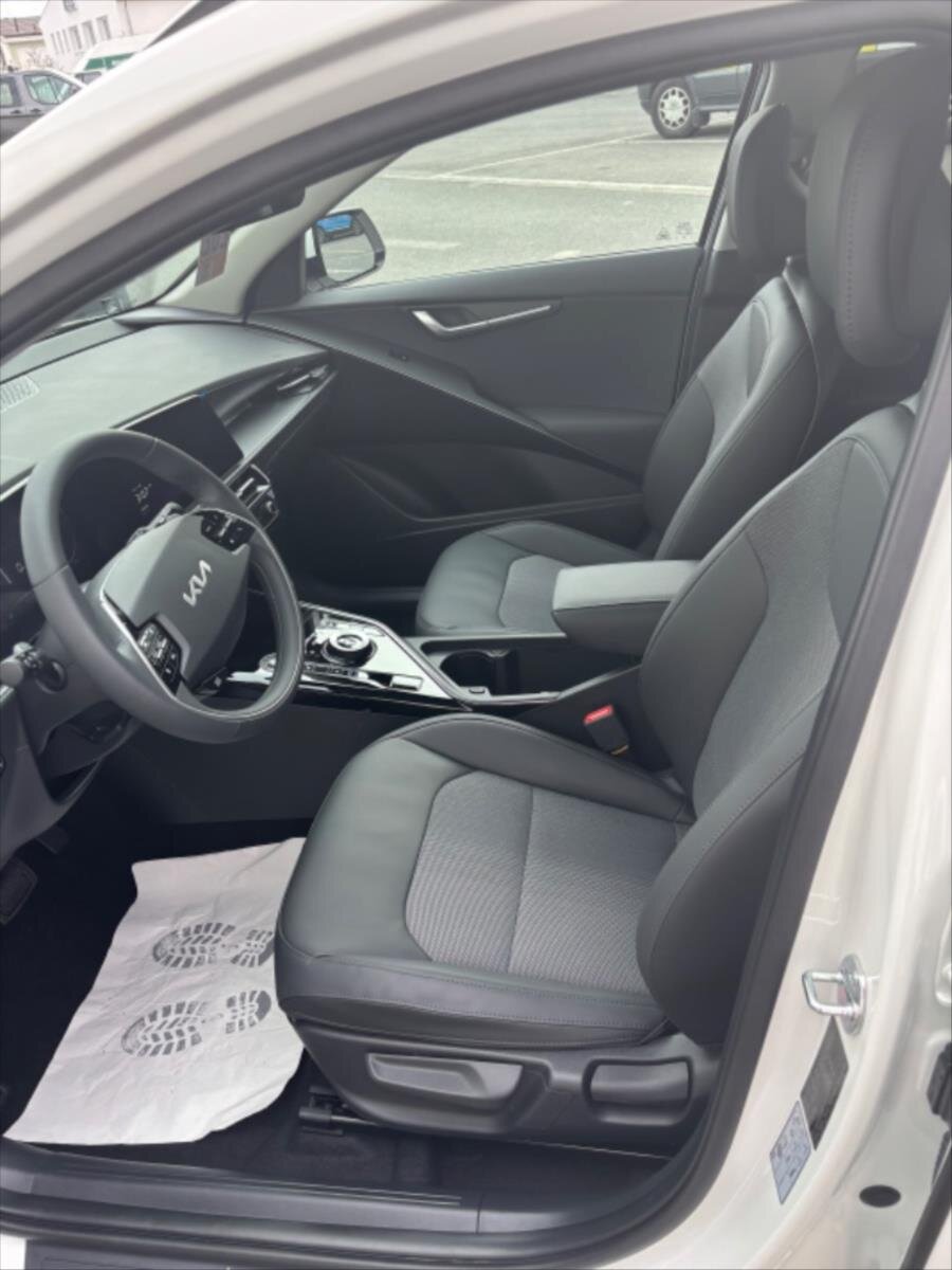 KIA e-Niro SUV / Terénní 1,0 150 kw