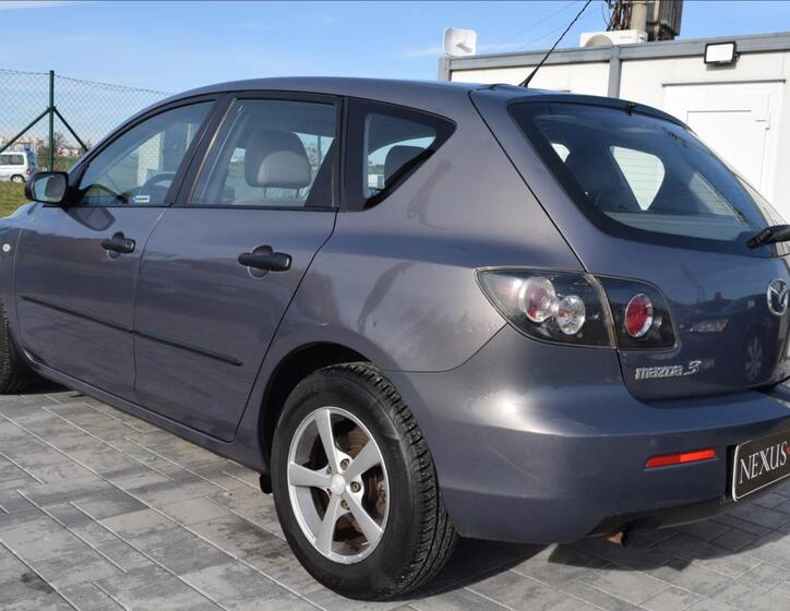 Mazda 3 7