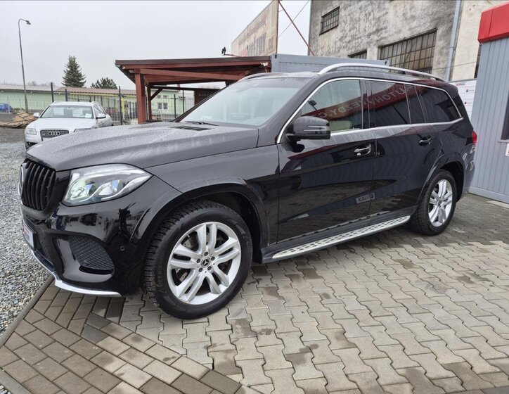 Mercedes-Benz GLS SUV / Terénní 3,0 l 190 kw