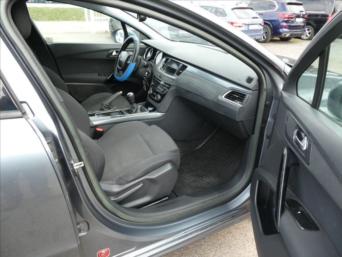 Peugeot 508 Sedan / Limuzína 1,6 l 115 kw
