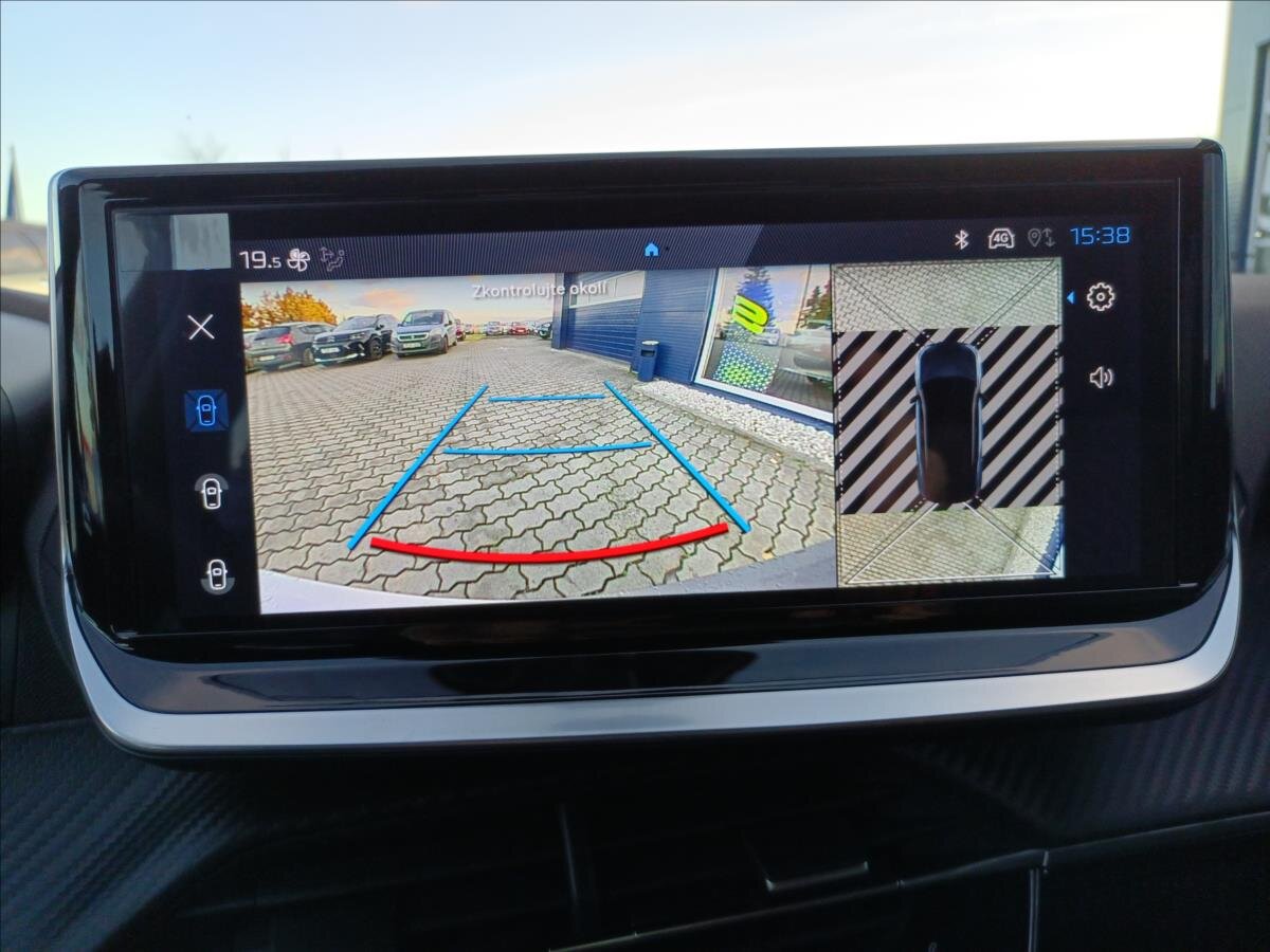 Peugeot 2008 SUV / Terénní 1,2 l 74 kw