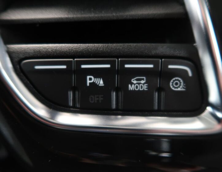 Ford Tourneo Custom 30