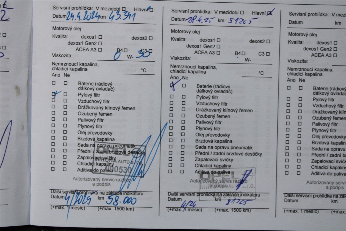 Opel Crossland X SUV 1,2 l 81 kw