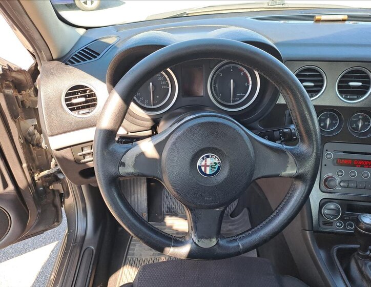 Alfa Romeo 159 Sedan / Limuzína 1,9 l 110 kw