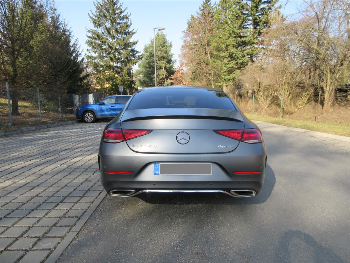 Mercedes-Benz CLS Sedan 3,0 l 270 kw
