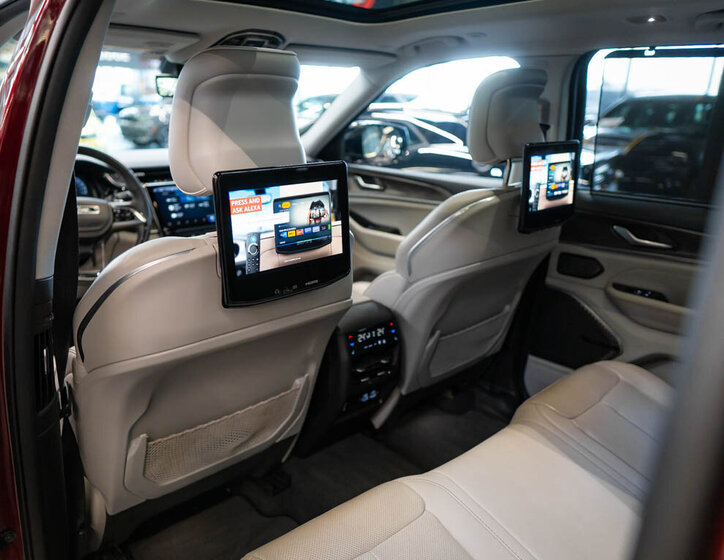 Jeep Grand Cherokee 36