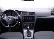 Volkswagen Golf 31