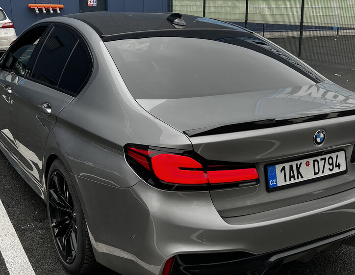 BMW M5 Sedan 4,4 l 447 kw