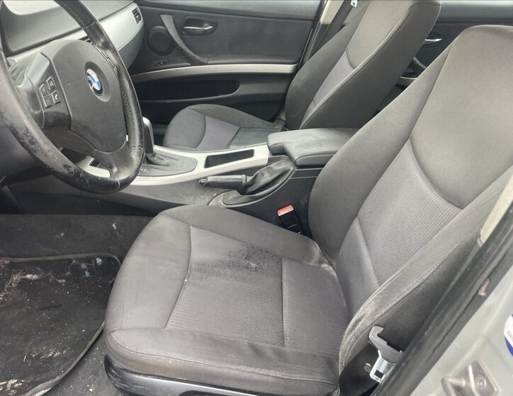 BMW Řada 3 Sedan / Limuzína 2,0 l 105 kw