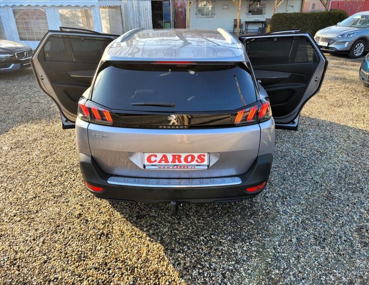 Peugeot 5008 SUV 1,5 l 96 kw