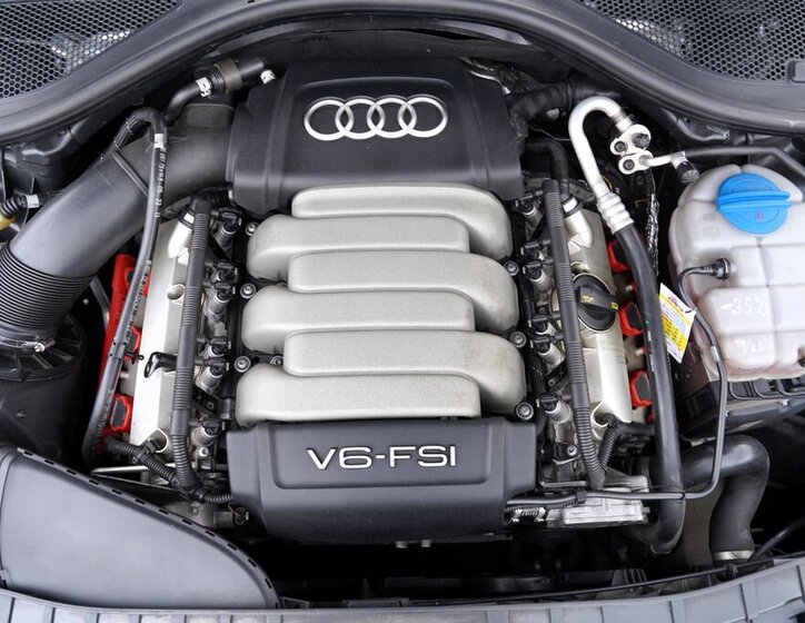 Audi A6 Sedan / Limuzína 2,8 l 150 kw
