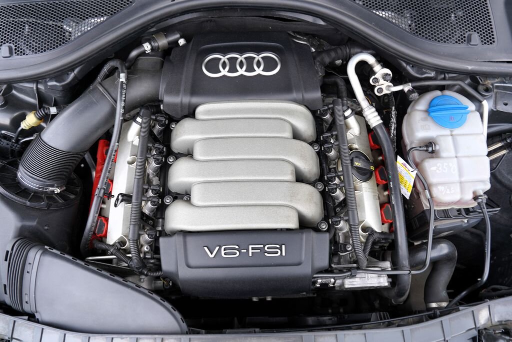 Audi A6 Sedan / Limuzína 2,8 l 150 kw