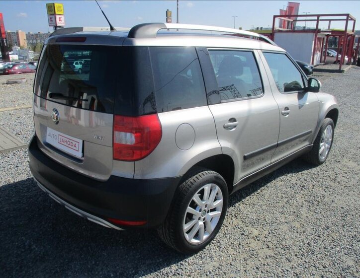 Škoda Yeti SUV / Terénní 1,2 l 77 kw