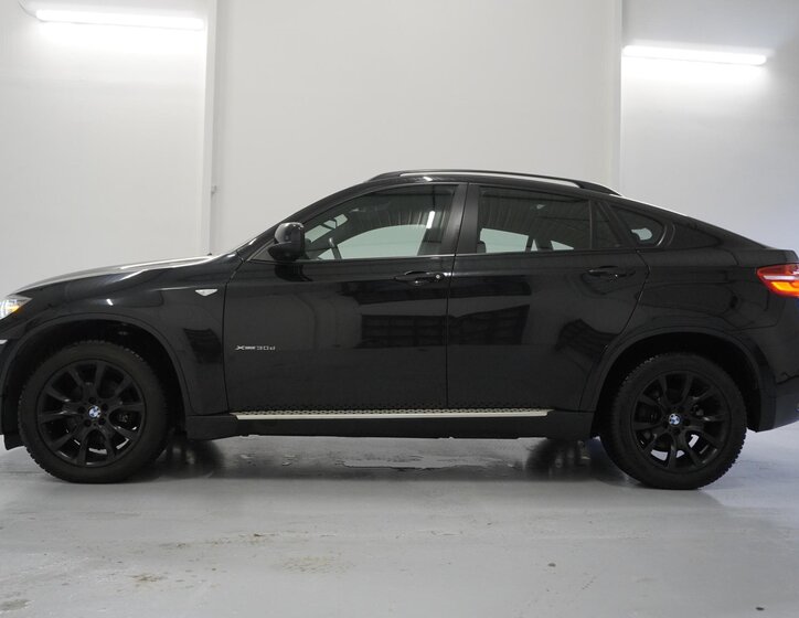 BMW X6 SUV 3,0 l 180 kw