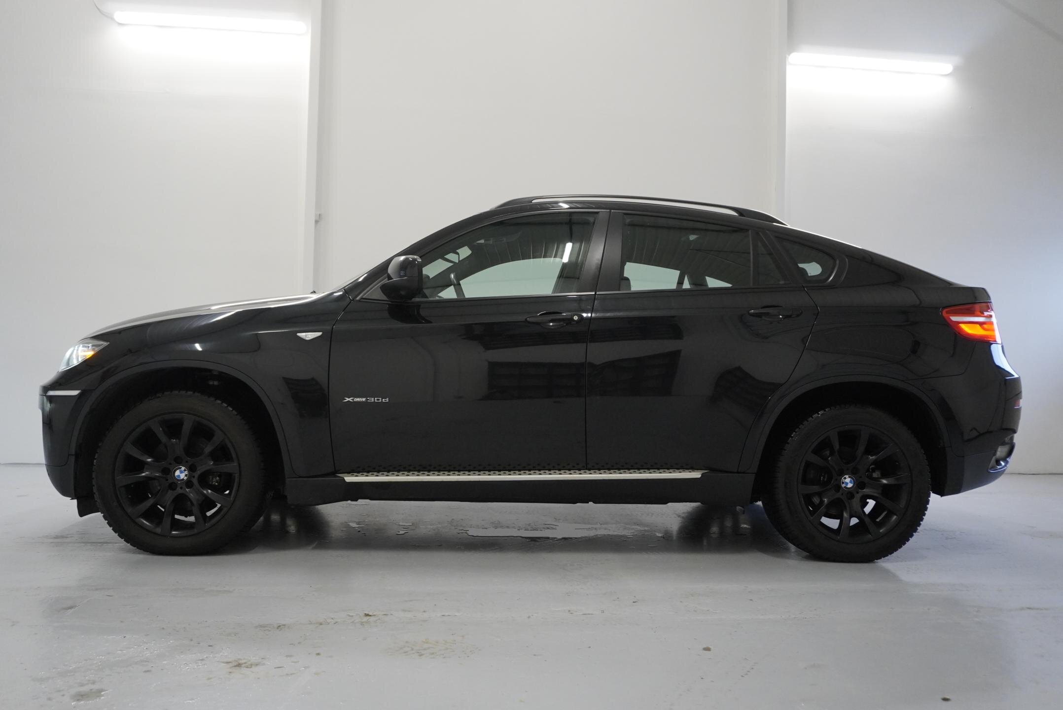BMW X6 SUV 3,0 l 180 kw