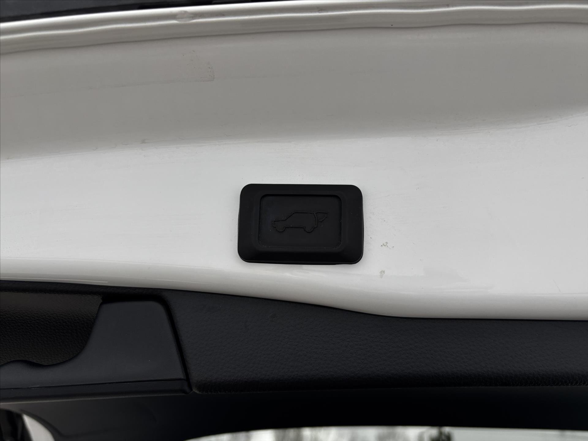 Toyota RAV4 SUV 2,5 l 131 kw