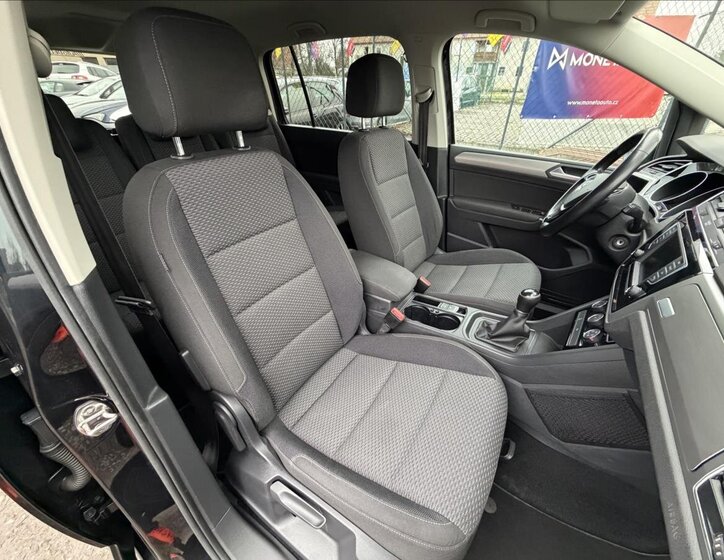 Volkswagen Touran MPV 1,2 l 81 kw