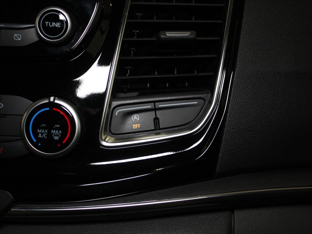 Ford Tourneo Custom MPV 2,0 l 136 kw