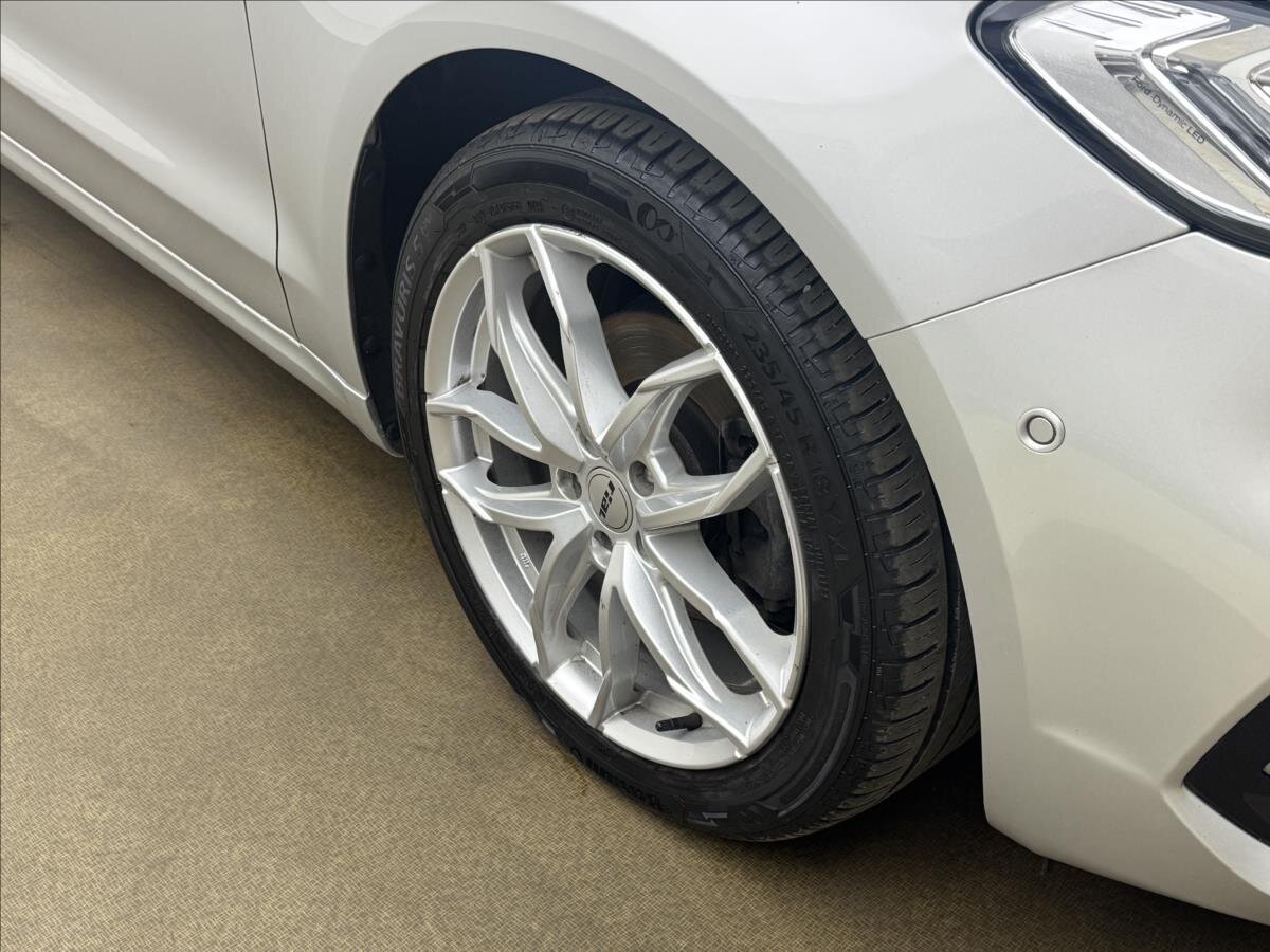 Ford Mondeo Kombi 2,0 l 110 kw