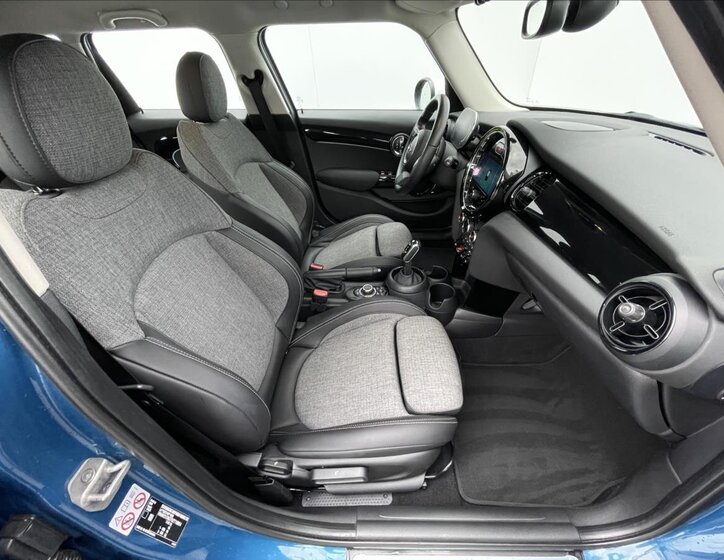 Mini Cooper Hatchback 1,5 l 100 kw